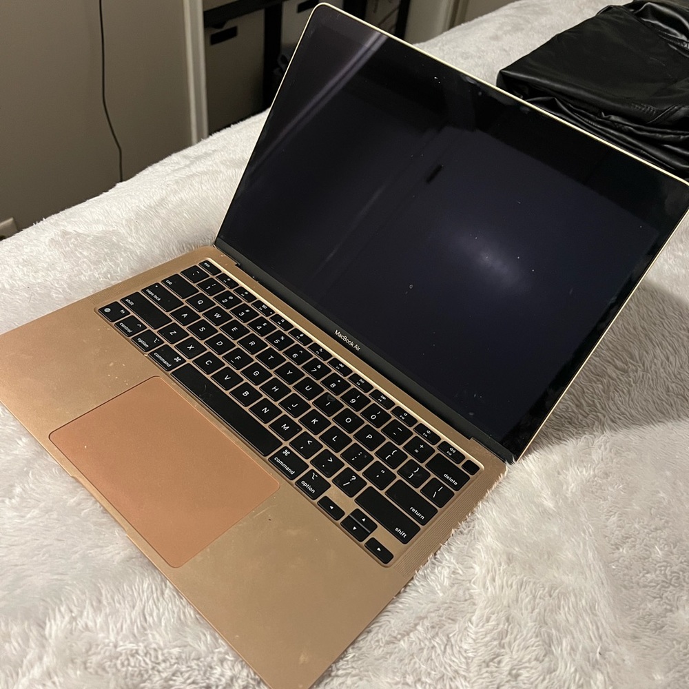 Rose gold Apple MacBook Pro